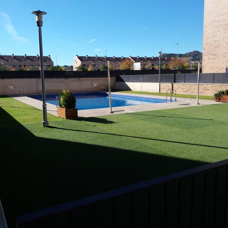 Poesia Y Vino Apartamento Lardero Exterior foto